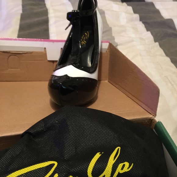 Pin up retro shoes - Picture 2 of 3